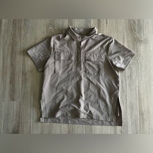 FIGS Women’s Saiya Cargo Scrub Top Khaki Short Sleeves - Size Small